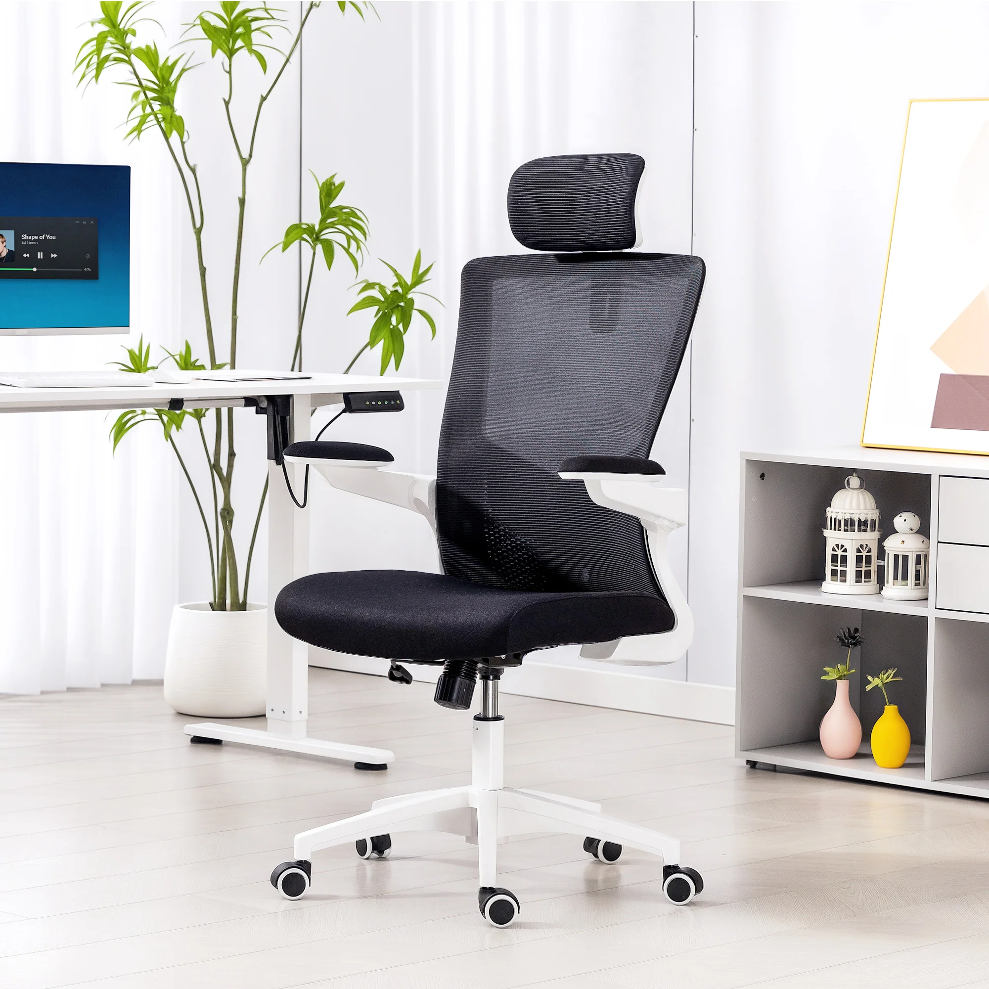 Chaise bureau ergonomique, fauteuil de bureau avec hauteur réglable, soutien lombaire, appui-tête, accoudoirs relevables, fonction bascule, pivotant à 360° et roulettes, noir - Image 3