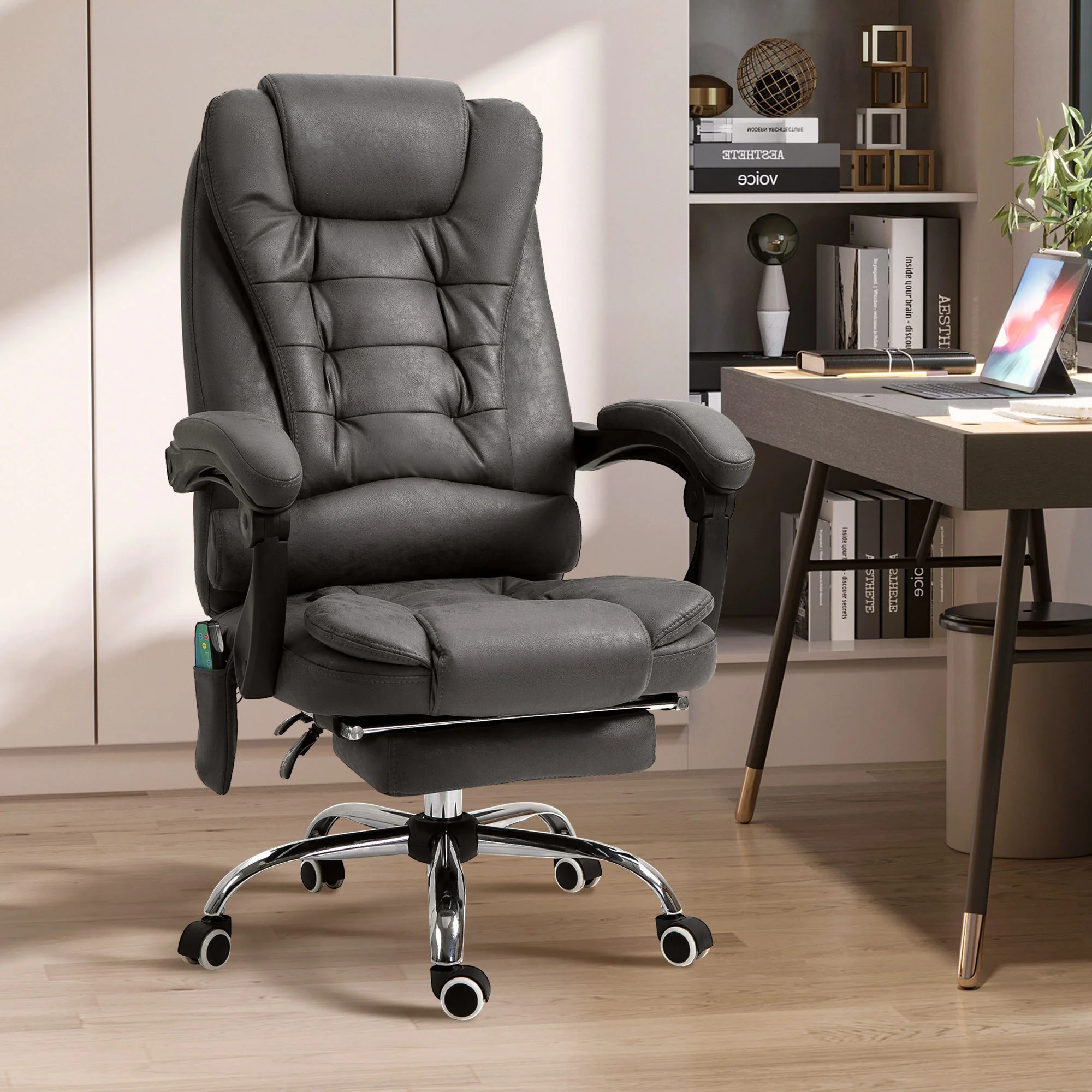 Fauteuil de bureau massant et chauffant, chaise de bureau ergonomique hauteur réglable, dossier inclinable, repose-pieds, télécommande filaire, pivotant 360°, tissu en microfibre, gris foncé - Image 3