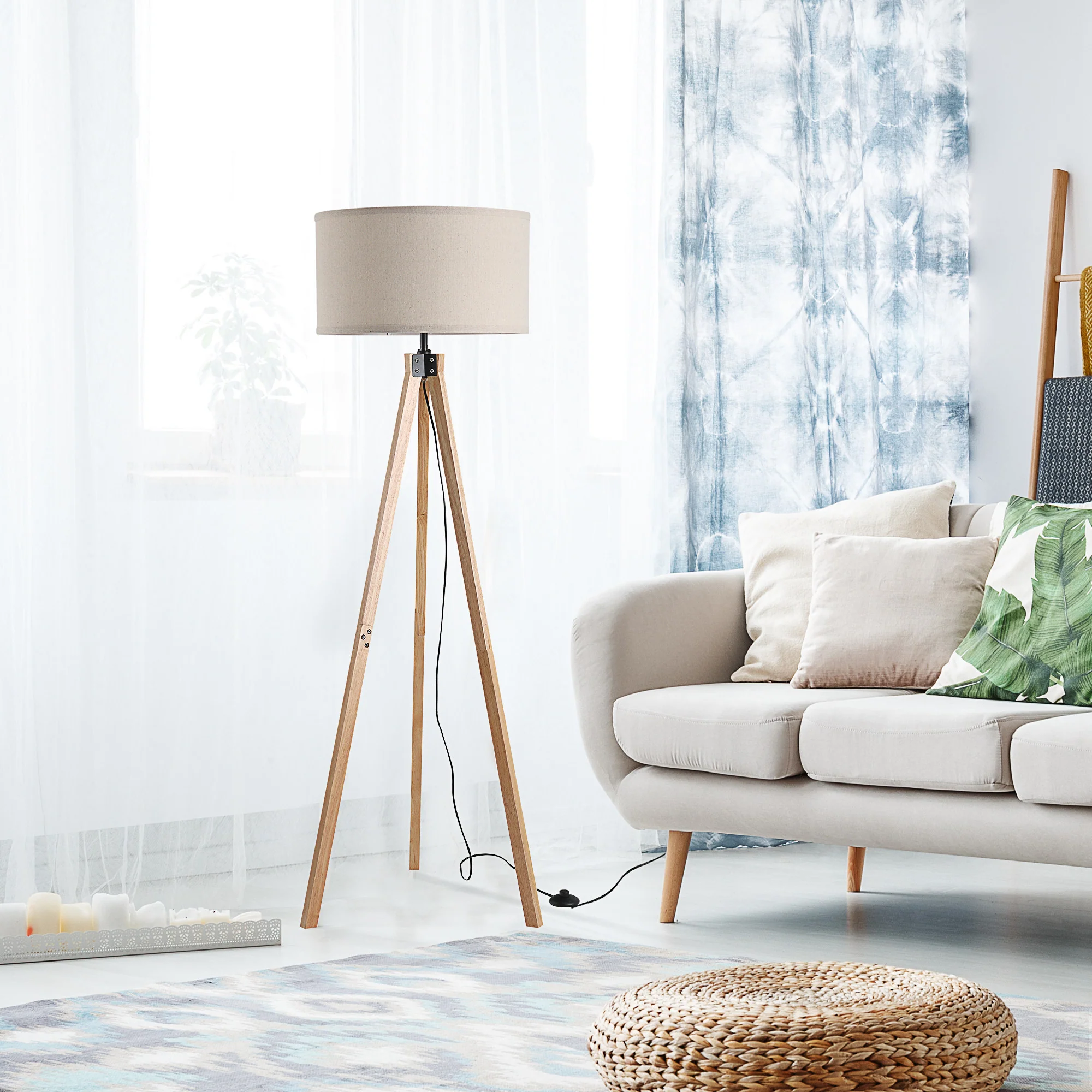 Lampadaire trépied style scandinave 40 W max. dim. 45L x 45l x 152H cm bois de pin lin beige - Image 10