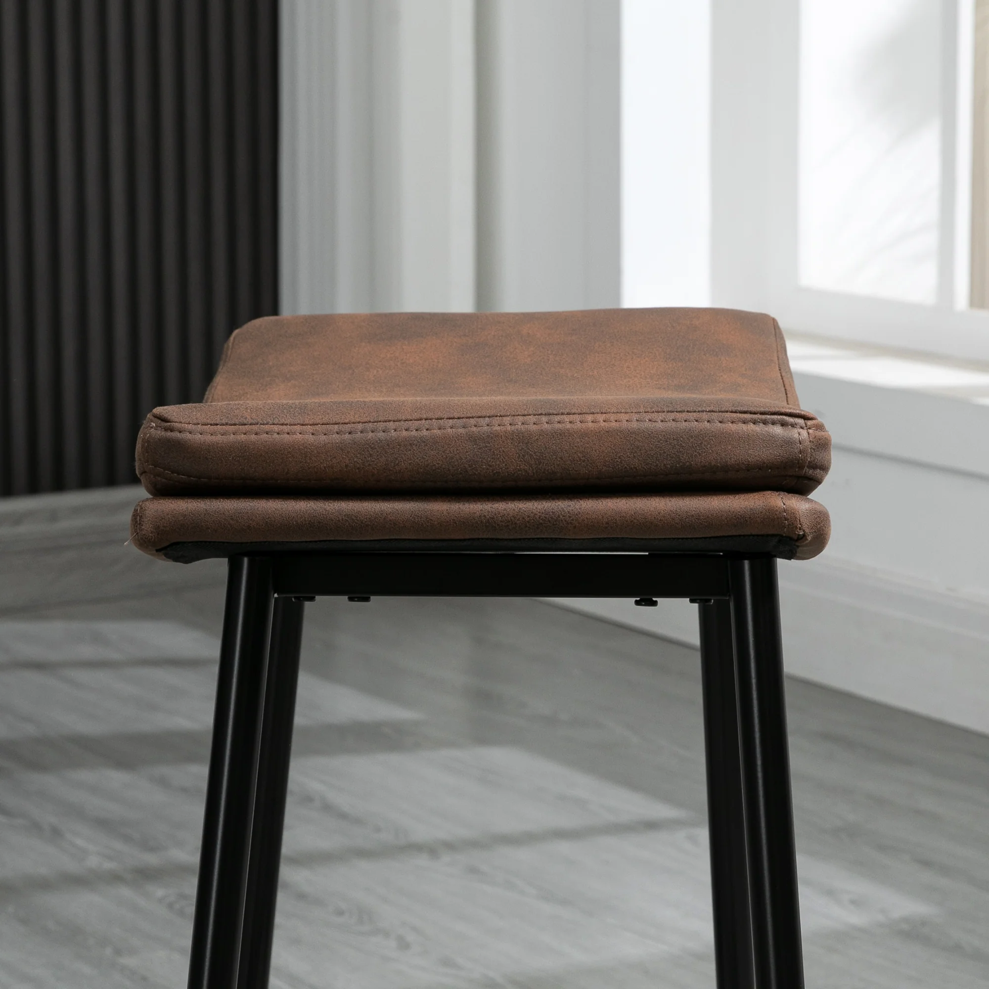 Lot de 2 tabourets de bar chaises hautes avec repose-pieds acier - style industriel - assise incurvée - 48,5 x 38,5 x 68,5 cm marron noir - Image 8