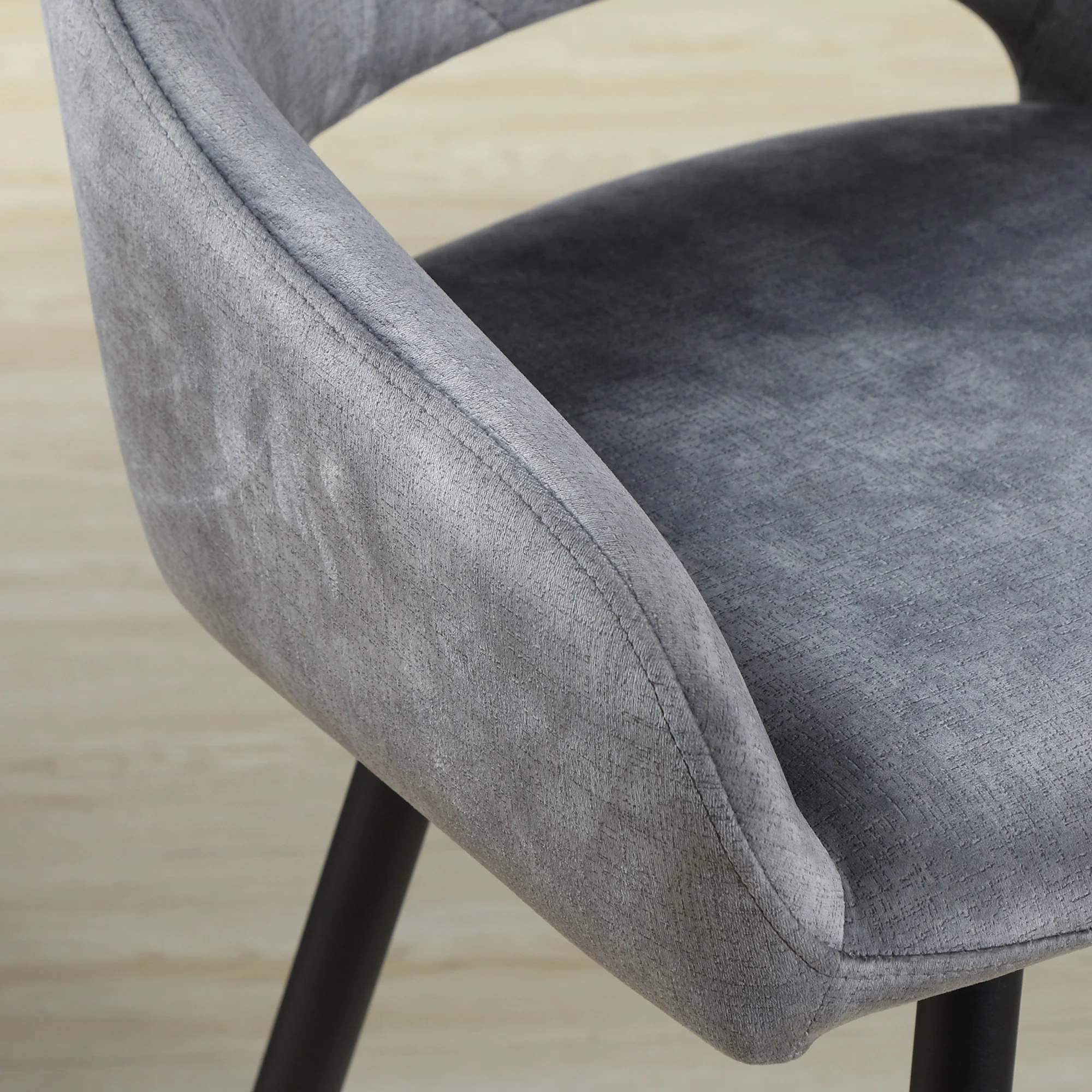 Lot de 2 Tabourets de Bar en Velours Chaises bar Hautes pieds en Métal Noir avec Repose-Pieds, accoudoirs Hauteur 67 cm - Gris - Image 10