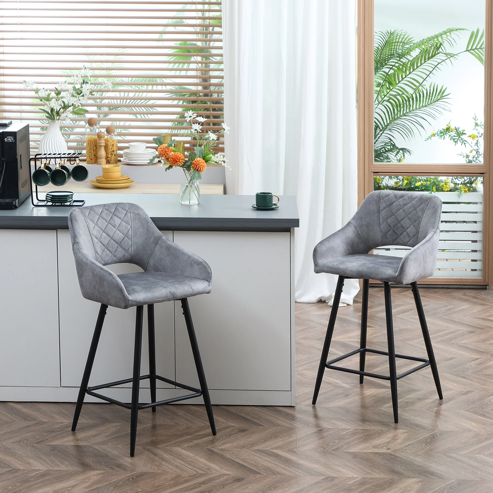 Lot de 2 Tabourets de Bar en Velours Chaises bar Hautes pieds en Métal Noir avec Repose-Pieds, accoudoirs Hauteur 67 cm - Gris - Image 3