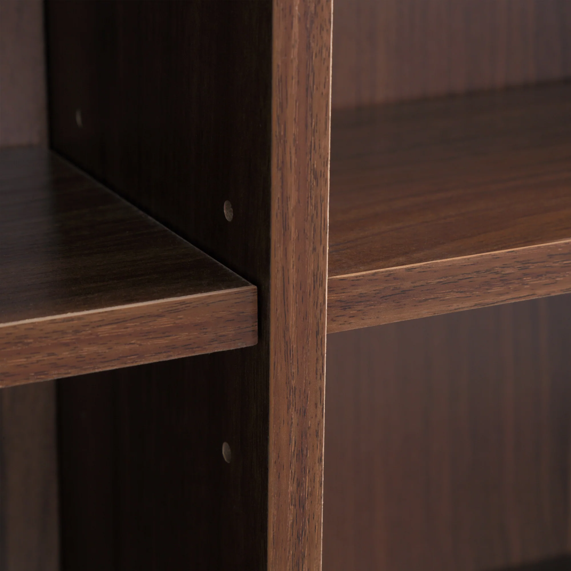 Rangements pour CD et DVD, étagère rangement, capacité max. 1116 CD/528 DVD, 36 compartiments et étagères réglables, pour bureau, salon, chambre, 102 x 23,5 x 195 cm, marron - Image 8